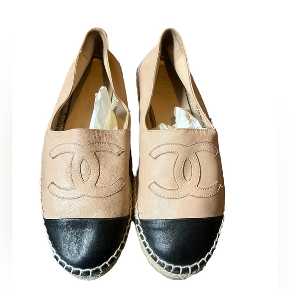 CHANEL Shoes - Chanel Espadrilles Tan and Black Two Toned Flats, size 37